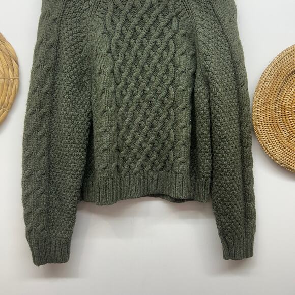 AE American Eagle Green Chunky Cable Knit Crew Neck Sweater Large Casual Cozy - Picture 4 of 6